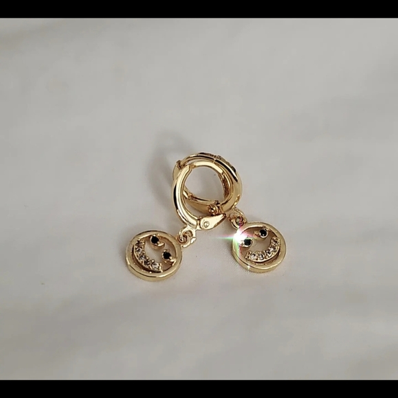 Earrings - Picture 2 of 2